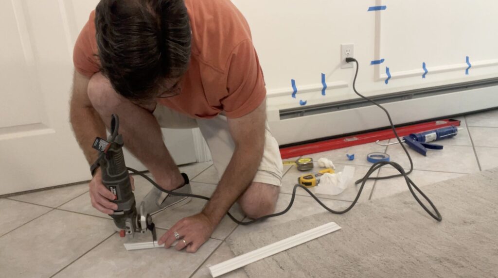 Cutting molding with oscillating multitool2