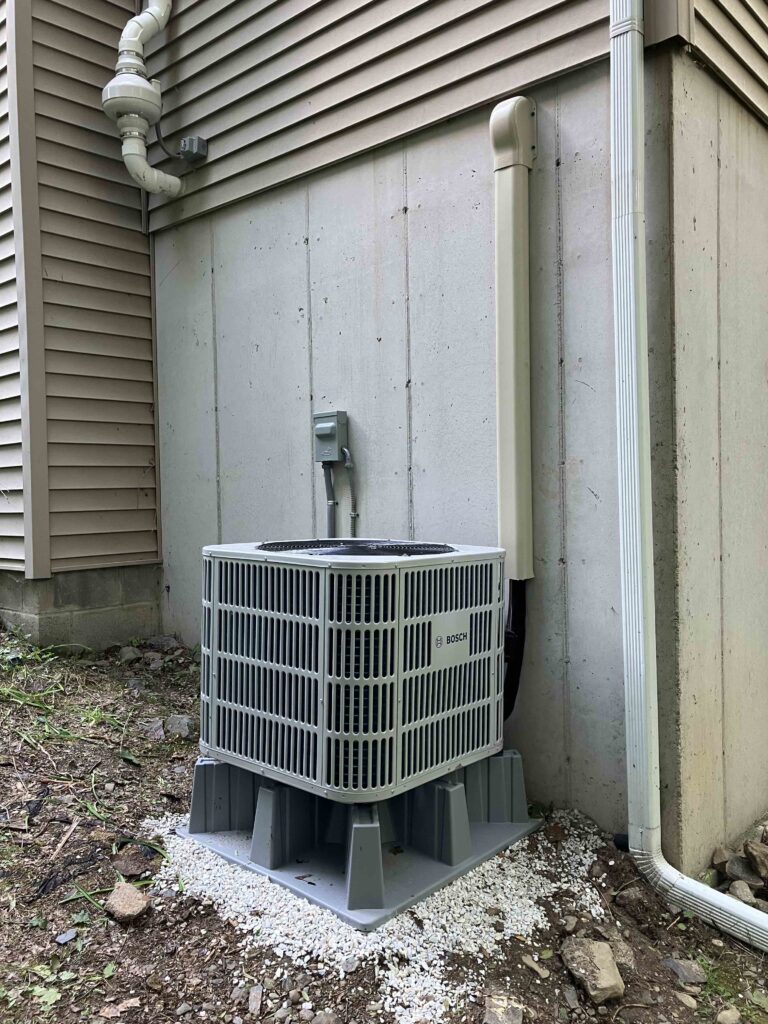 HVAC Bosch Condensor Unit