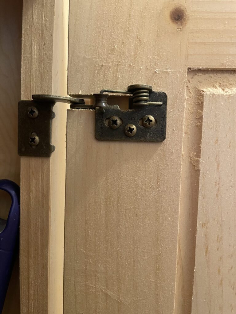 Door Hinge3